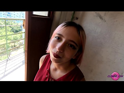 ❤️ Estudante Sensual Chupa um Estranho no Outback - Cum On His Face ❤️ Sexo superior em nós ❤